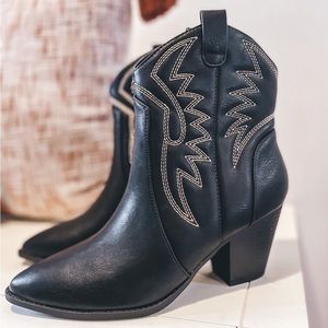 The Jessica Western Boots Black